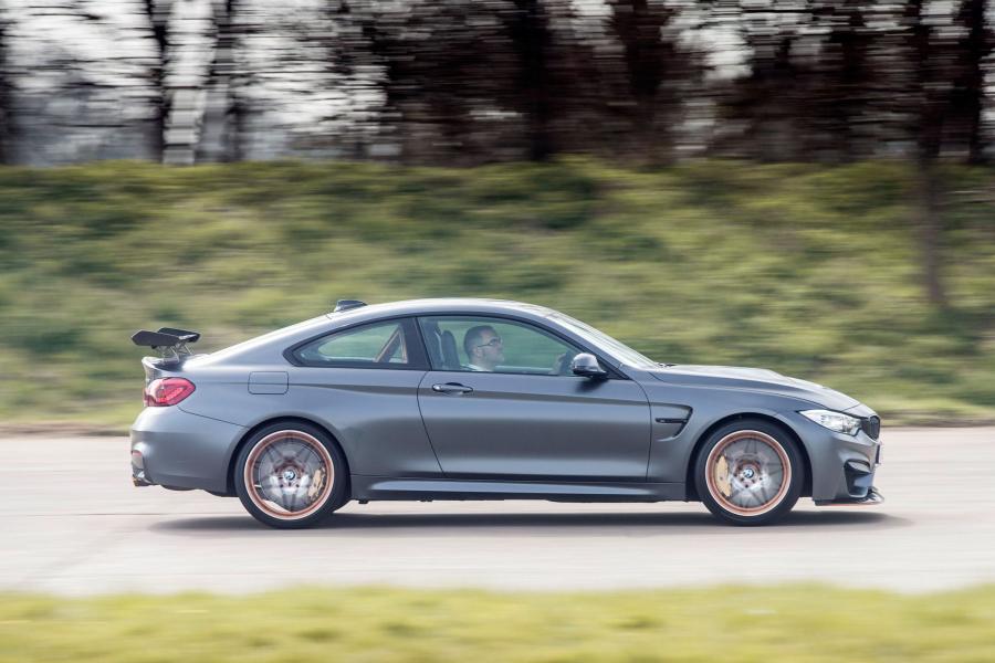  BMW M4 GTS 2016 года  (UK) (фото 18 из 23)